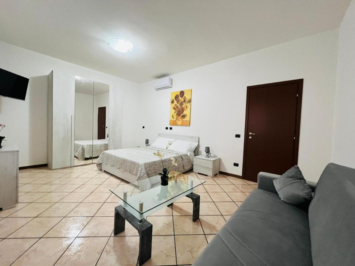 Casa Vacanza Elena 2 Verona Exterior foto